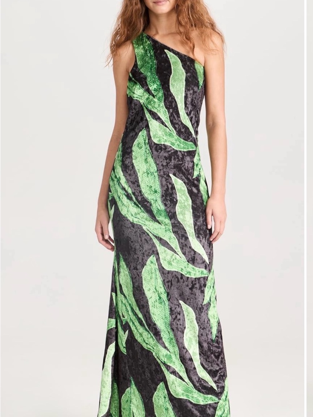 Dur Doux
Green Leaf Velvet Maxi Dress, size Medium NWT